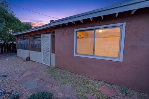 1564 Navajo Dr, Santa Fe, NM, 87505-3826 | Card Image