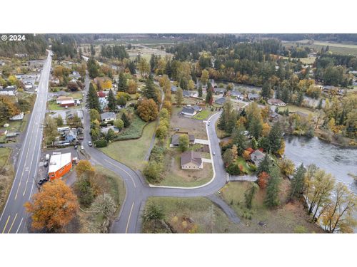 195 Santiam Pointe Loop, MillCity, OR, 97360 | Card Image