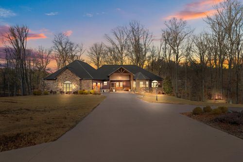 1816 Mckelvy Rd, Camden, TN, 38320-5252 | Card Image