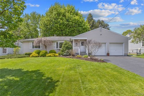228 Marian Dr, Syracuse, NY, 13219-2425 | Card Image