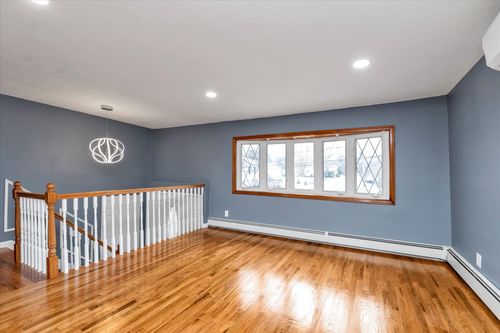1032 Wood Park Dr, North Baldwin, NY, 11510-1236 | Card Image