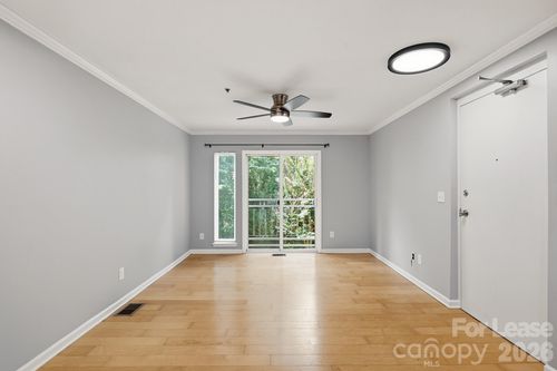 3921 Picasso Ct, Charlotte, NC, 28205-4564 | Card Image