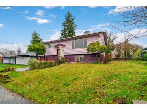 13122 Ne Morris Ct, Portland, OR, 97230-1748 | Card Image