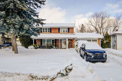 126 Sherwood Forest Dr, Markham, ON, L3P1R1 | Card Image