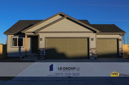 4706 Shale Cir, Mills, WY, 82644 | Card Image