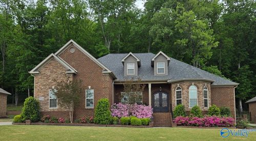 8032 Goose Ridge Dr Se, Owens Cross Roads, AL, 35763-8887 | Card Image