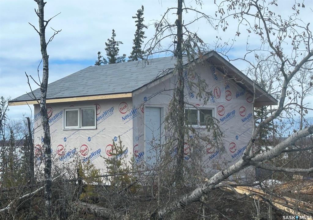 Residential in Lac La Ronge Provincial Park 2