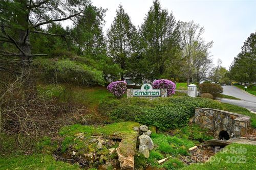 202 Cheyenne Ct, Asheville, NC, 28803-1907 | Card Image