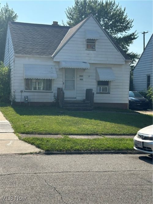 5256 W 52nd St, Parma, OH, 44134-1024 | Card Image