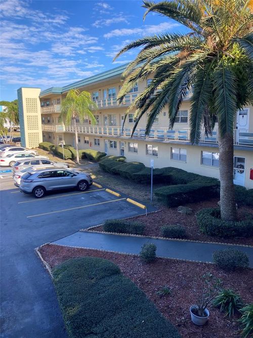 unit-c202-5750 80th St N, St. Petersburg, FL, 33709-5864 | Card Image