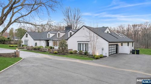 16 Greenbrook Rd, North Caldwell, NJ, 07006-4320 | Card Image