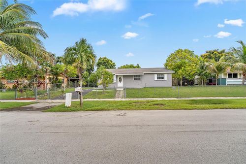 14521 Sw 297th St, Homestead, FL, 33033-3930 | Card Image