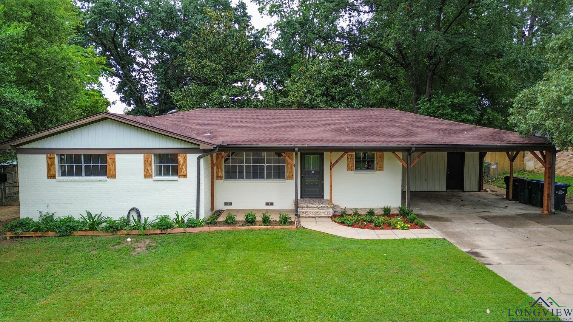 Meadowbrook Dr, Longview, TX 75601