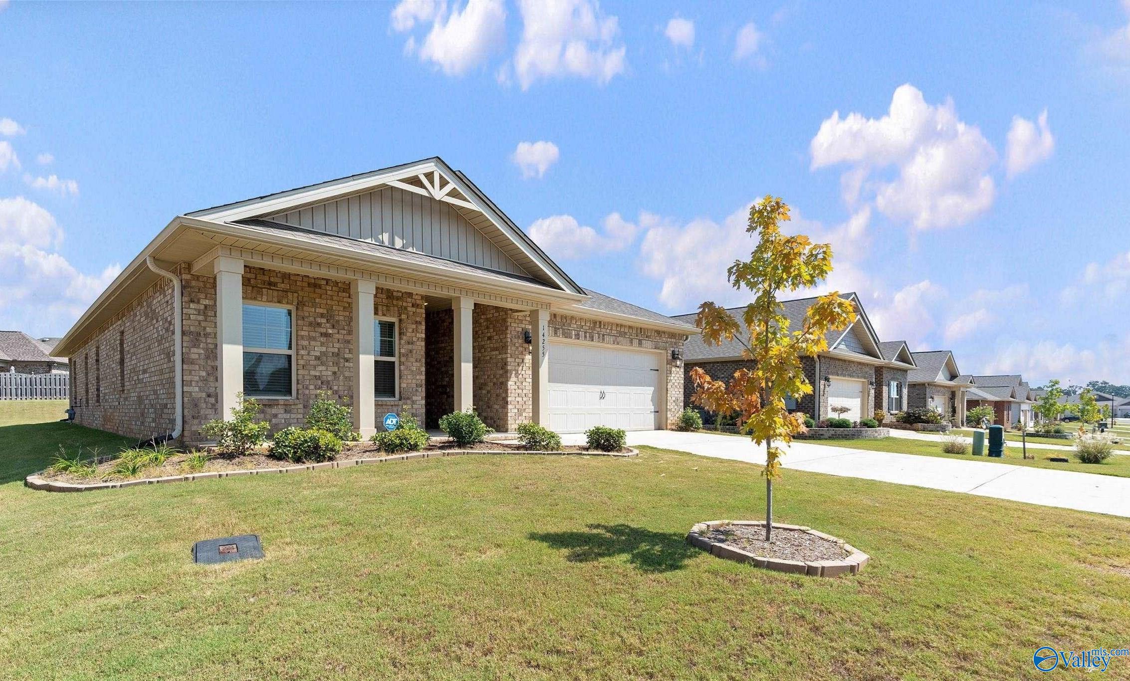 Leadenhall Ln, Athens, AL 35613