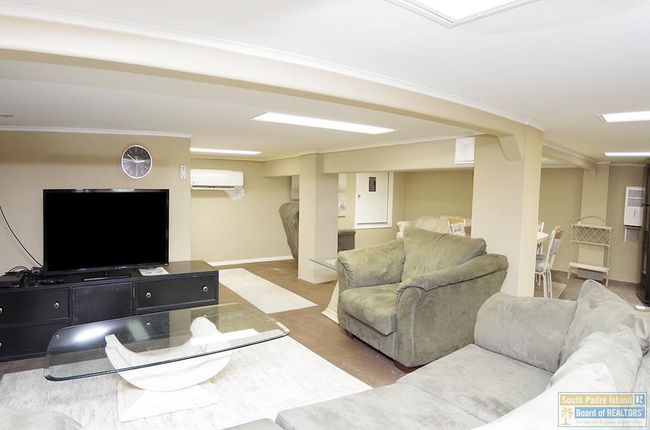 502 W Clam Cir, House other with 2 bedrooms, 3 bathrooms and null parking in Port Isabel TX | Image 48