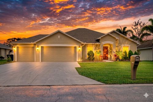 249 Se Whitmore Dr, Port St. Lucie, FL, 34984-3704 | Card Image