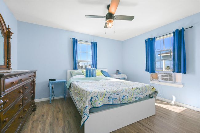 1018 Dolphin Rd, House other with 2 bedrooms, 1 bathrooms and null parking in Gilchrist TX | Image 6