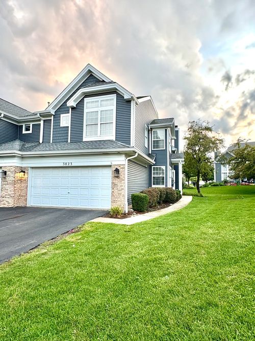 3823 Petra Ct, Naperville, IL, 60564-7115 | Card Image