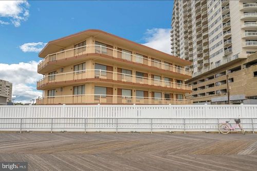 apt-316-108 S Montpelier Ave, Atlantic City, NJ, 08401-6249 | Card Image