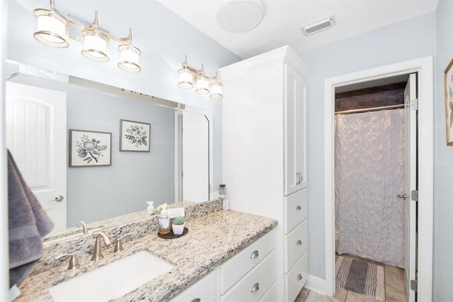 Guest Bathroom | Image 24
