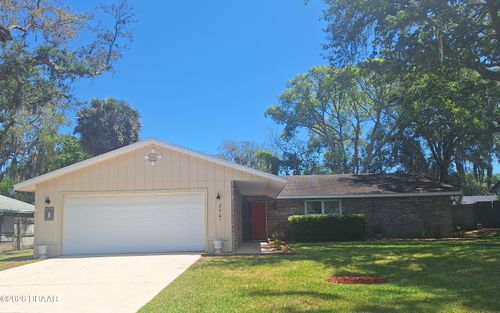 2707 Pine Tree Dr, Edgewater, FL, 32141-5300 | Card Image