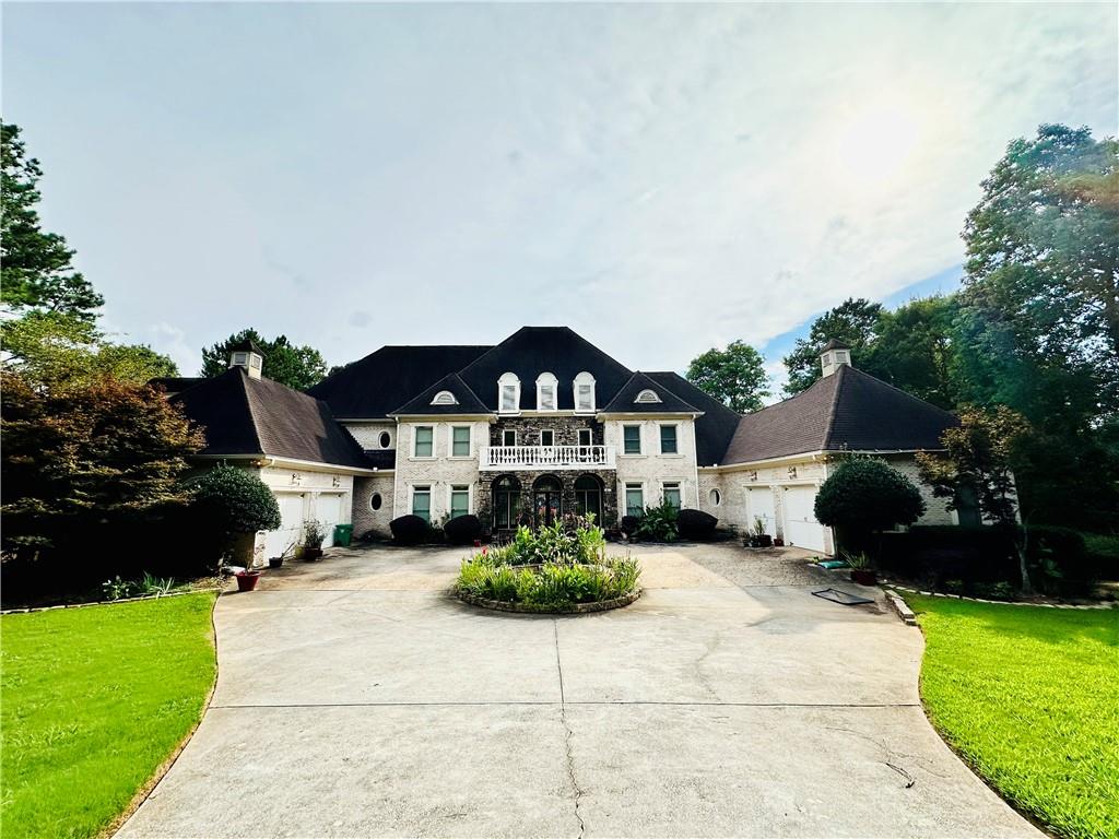 Sandy Shores Ct, Lithonia, GA 30038