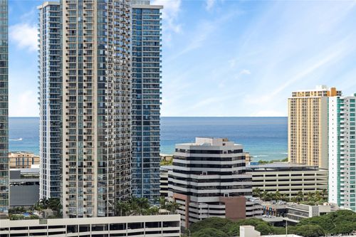 2402-1515 Liona St, Honolulu, HI, 96814-2442 | Card Image