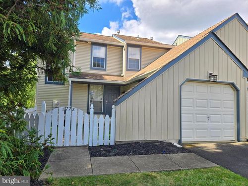 1722 Mcnelis Dr, SOUTHAMPTON, PA, 18966-4051 | Card Image