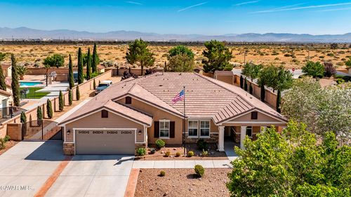 1718 Kaylyn Street, Lancaster, CA, 93535 | Card Image