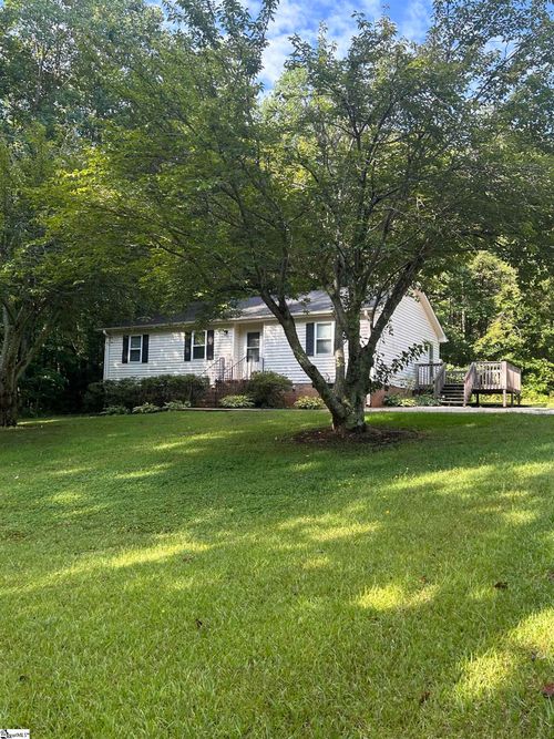 19 Lee Way, Taylors, SC, 29687-4800 | Card Image