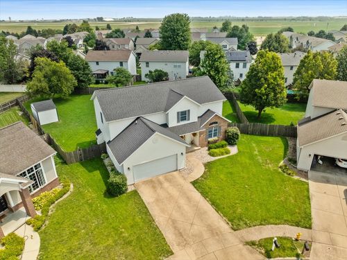 18 Cave Creek Ct, Bloomington, IL, 61704-4852 | Card Image