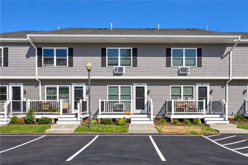 311-200 Post Road, Warwick, RI, 02888 | Card Image