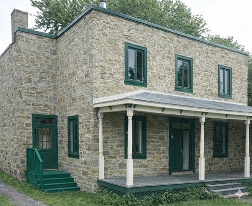 12 Rue Brown, Beauharnois, QC, J6N2S3 | Card Image