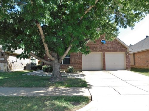 5813 Brookside Dr, Argyle, TX, 76226-2243 | Card Image