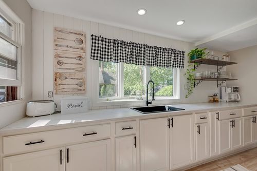 254 Lakeside Rd, Hanson, MA, 02341-1441 | Card Image