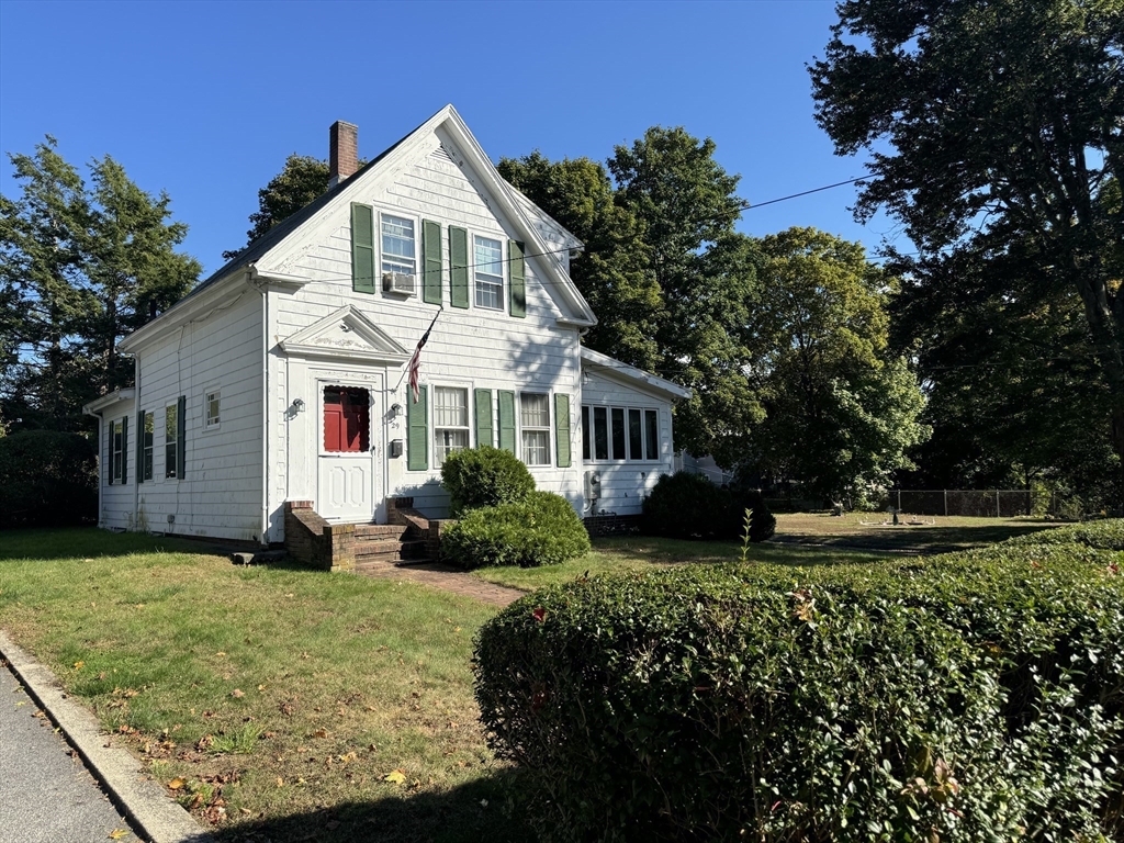 Laurel St, East Weymouth, MA 02189