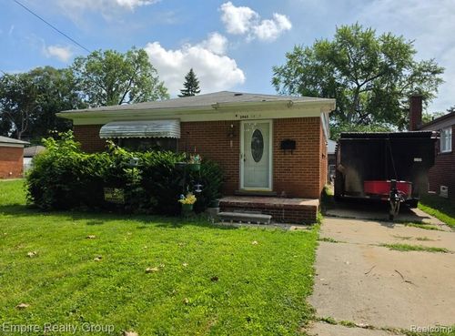 3965 Hipp Street, Dearborn Heights, MI, 48125 | Card Image