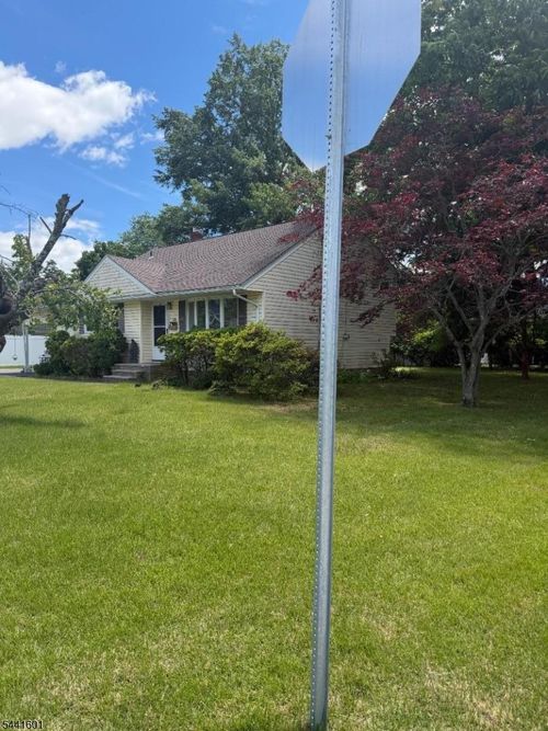 19 Anthony Blvd, Lincoln Park, NJ, 07035-1201 | Card Image