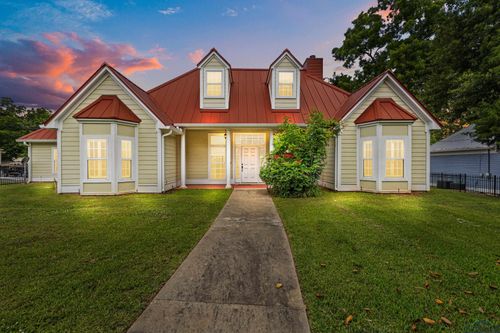 411 W Austin St, Jefferson, TX, 75657-2401 | Card Image