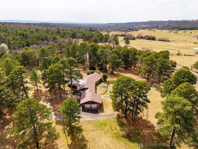 33742 Pleasant Valley Rd, House other with 3 bedrooms, 3 bathrooms and null parking in Poteau OK | Image 14