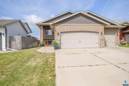 4413 S Tribbey Trl Trail, Sioux Falls, SD, 57106 | Card Image