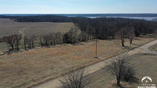 8989 Greenwood Ave, Ozawkie, KS, 66070 | Card Image