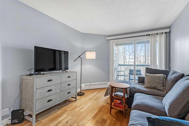 307 - 60 38 A Avenue Sw, Home with 1 bedrooms, 1 bathrooms and 1 parking in Calgary AB | Image 6