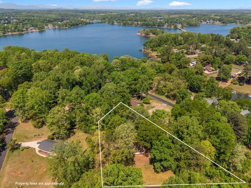 102 Clark Hill Dr, Inman, SC, 29349 | Card Image