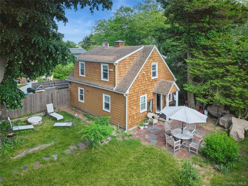 89 S Elroy Dr, Montauk, NY, 11954-5072 | Card Image