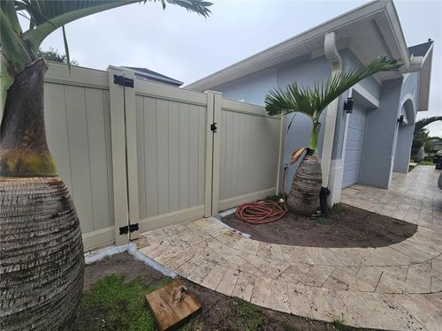 12913 Islamorada Dr, Orlando, FL, 32837-8715 | Card Image