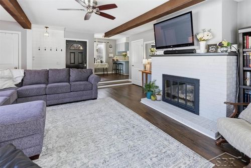 2627 E Stewart Road, Midland Charter Township, MI, 48640 | Card Image