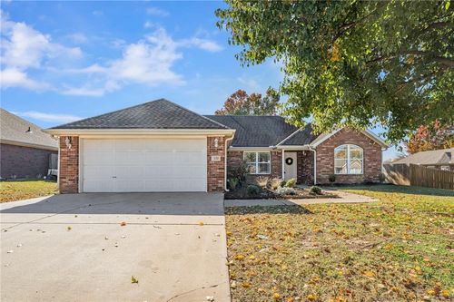 132 Fox Run Cir, Centerton, AR, 72719-9404 | Card Image