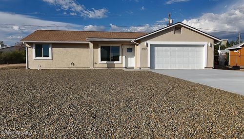 20214 E Mesa Verde Rd, Mayer, AZ, 86333-2364 | Card Image