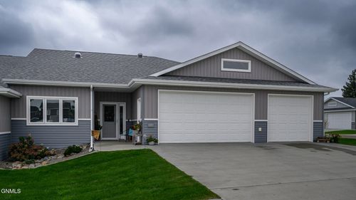 307 Colt Ave, Bismarck, ND, 58503-8221 | Card Image
